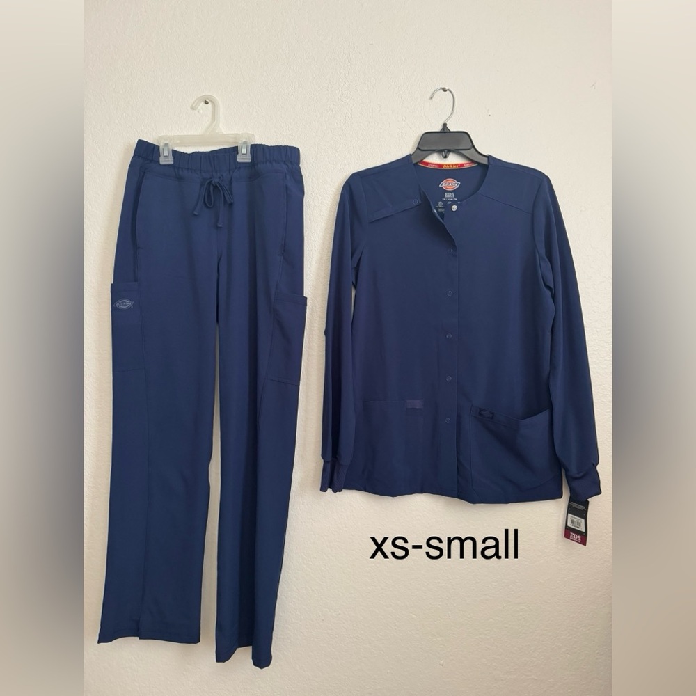 Dickies Dark Blue Scrub Set XS-Small